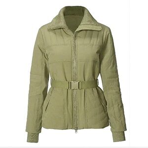 Cabi 4300 Ski Lift Puffer Jacket in Sage Fall 2022 Medium